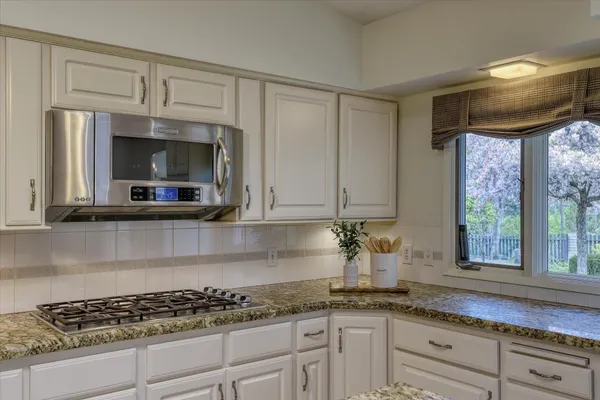 $475,000 | 2002 West Regina Avenue, Spokane, WA 99218