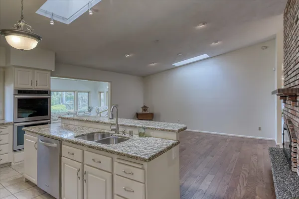 $475,000 | 2002 West Regina Avenue, Spokane, WA 99218