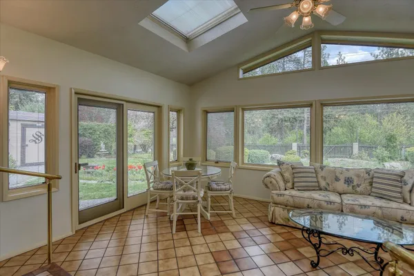 $475,000 | 2002 West Regina Avenue, Spokane, WA 99218