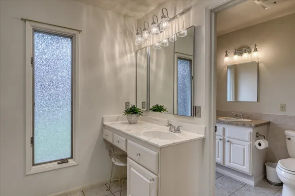 $475,000 | 2002 West Regina Avenue, Spokane, WA 99218