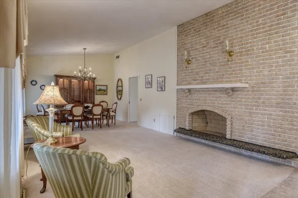 $475,000 | 2002 West Regina Avenue, Spokane, WA 99218