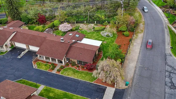 $475,000 | 2002 West Regina Avenue, Spokane, WA 99218