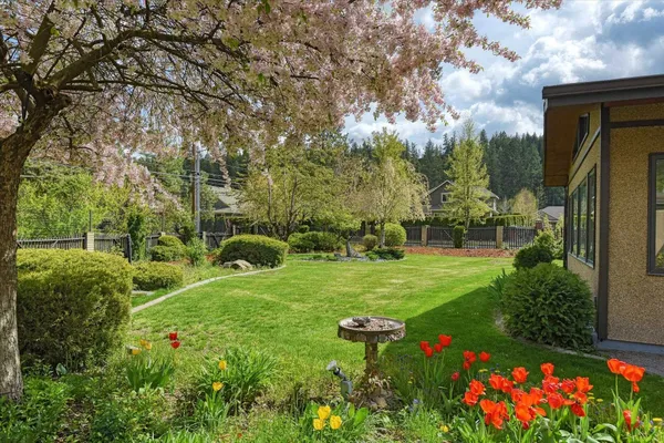 $475,000 | 2002 West Regina Avenue, Spokane, WA 99218