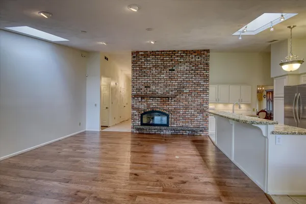$475,000 | 2002 West Regina Avenue, Spokane, WA 99218