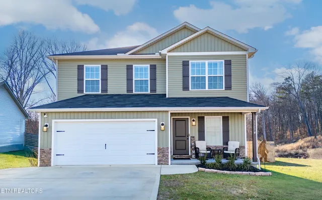 $370,000 | 3307 Townsend Pk Lane, Powell, TN 37849