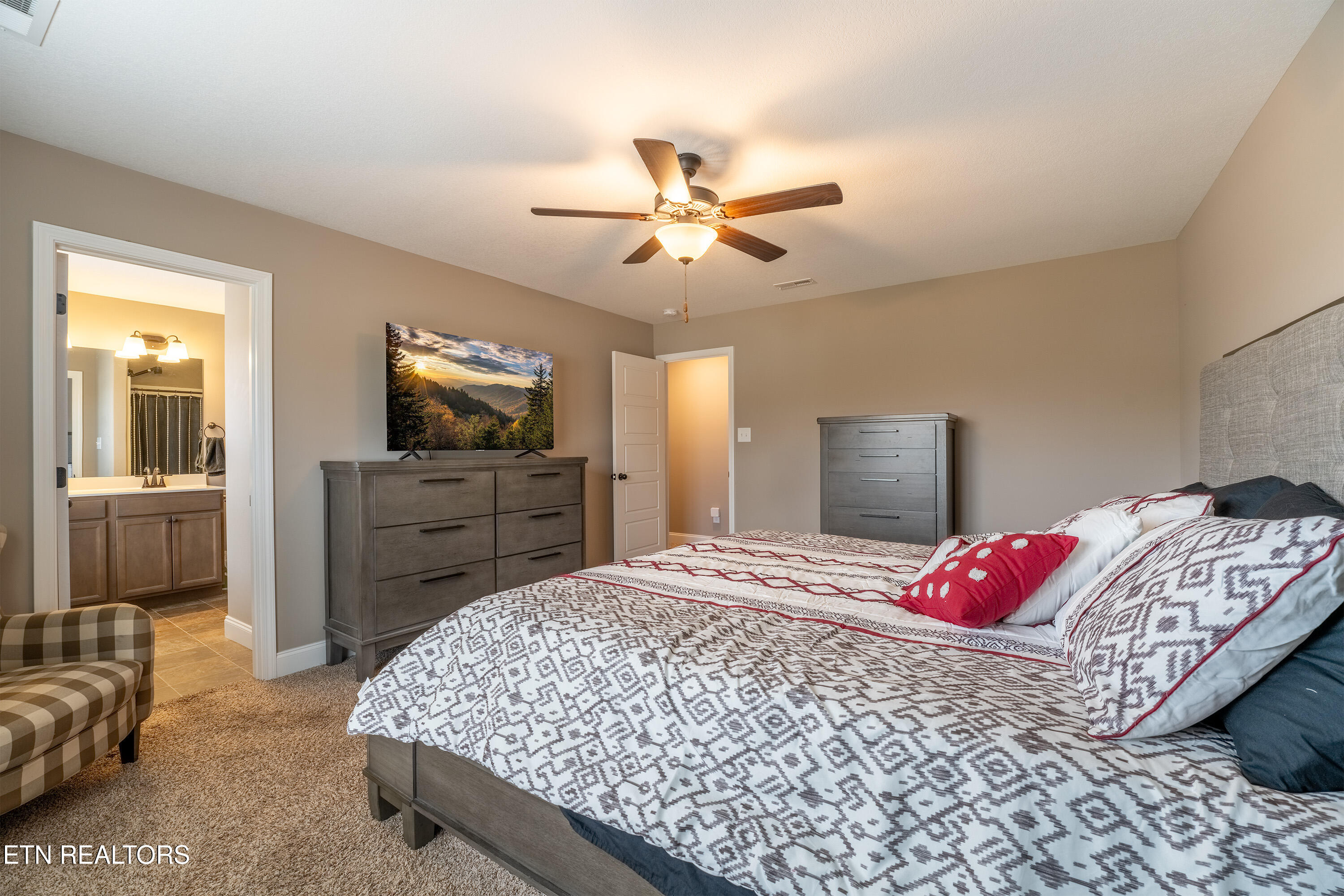 3307 Townsend Pk Lane Powell, TN 37849 - Photo 12 of 41 12 (6)