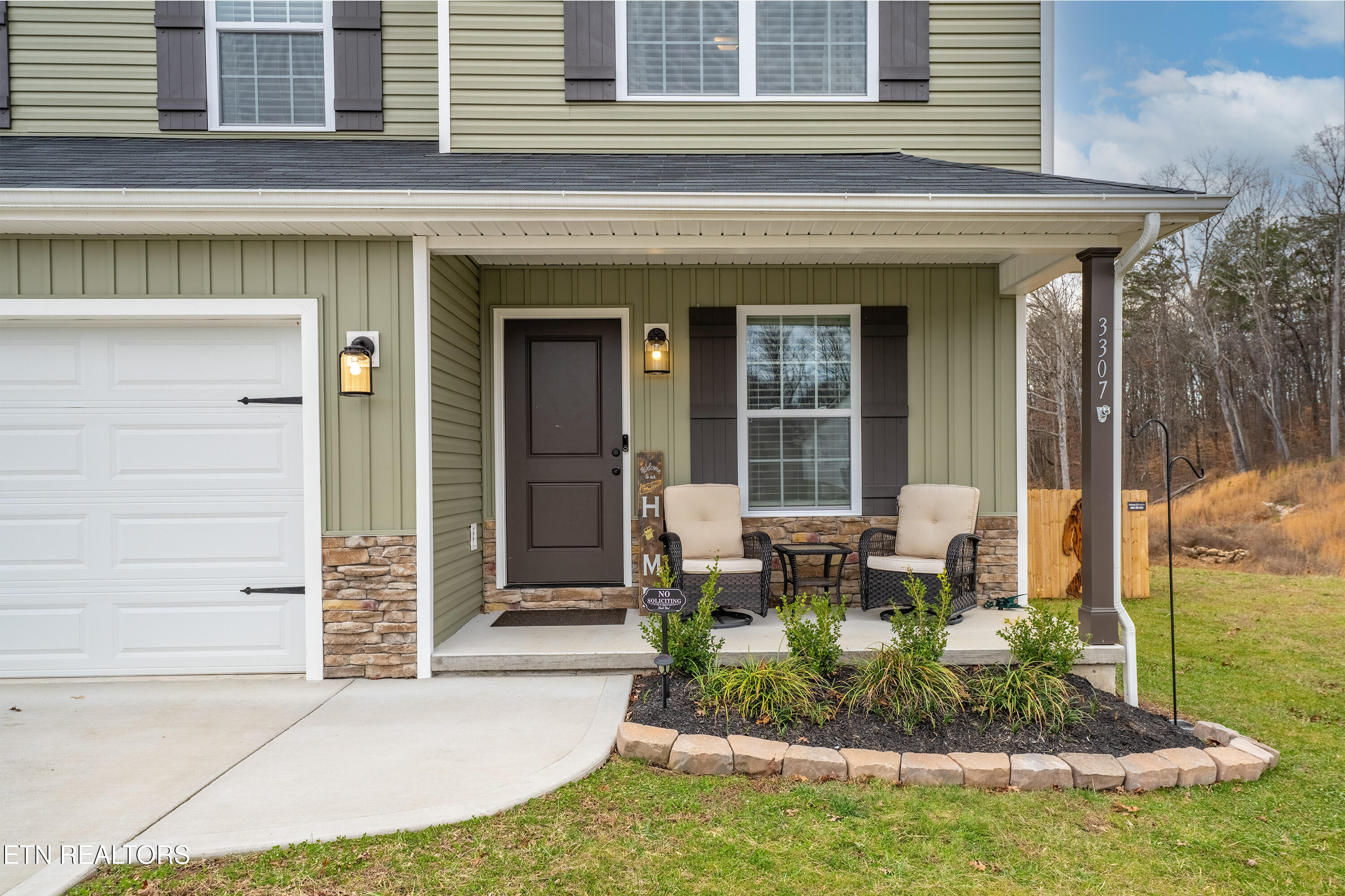 3307 Townsend Pk Lane Powell, TN 37849 - Photo 3 of 41 3 (6)