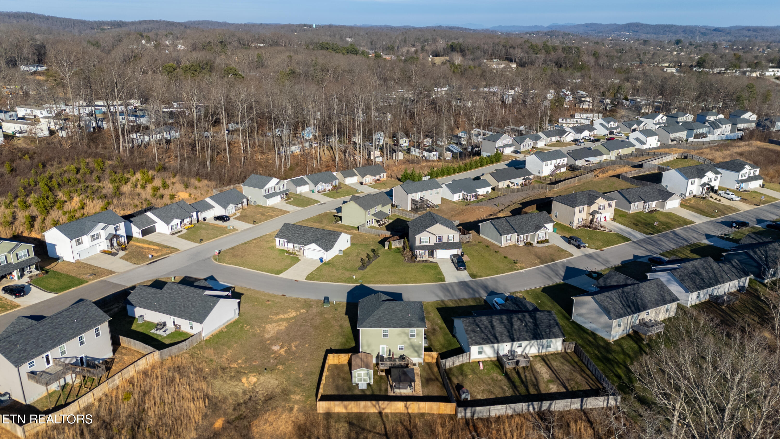 3307 Townsend Pk Lane Powell, TN 37849 - Photo 37 of 41 37 (6)