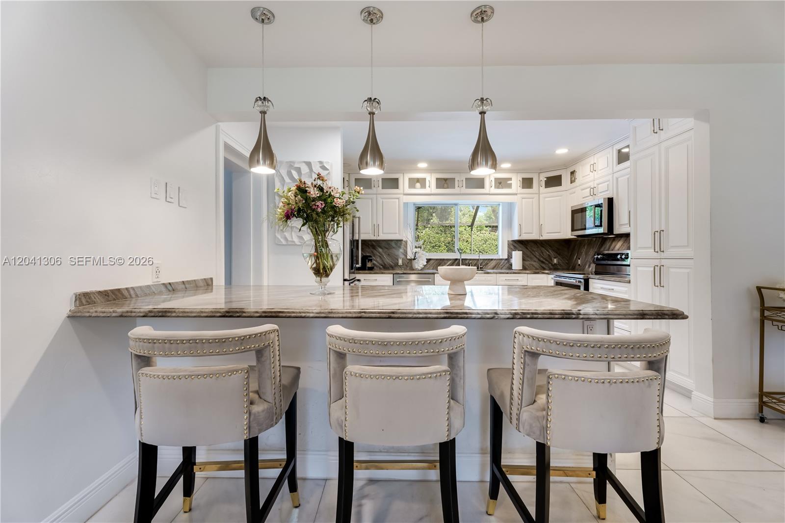 8480 Southwest 66th Street Miami, FL 33143 - Photo 13 of 36