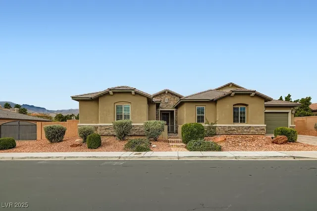 $4,200 | 6823 Willowcroft Street, Las Vegas, NV 89149