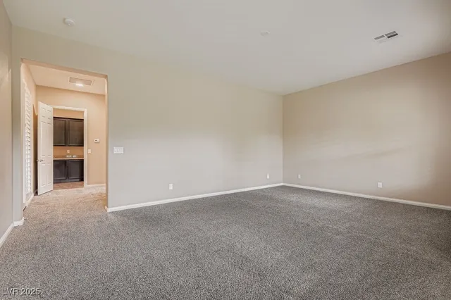 $4,200 | 6823 Willowcroft Street, Las Vegas, NV 89149