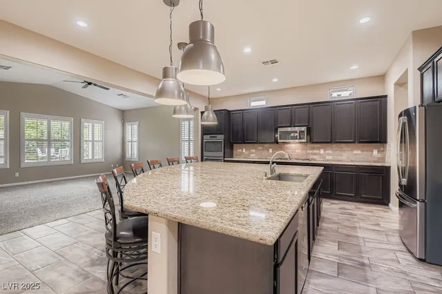 $4,200 | 6823 Willowcroft Street, Las Vegas, NV 89149