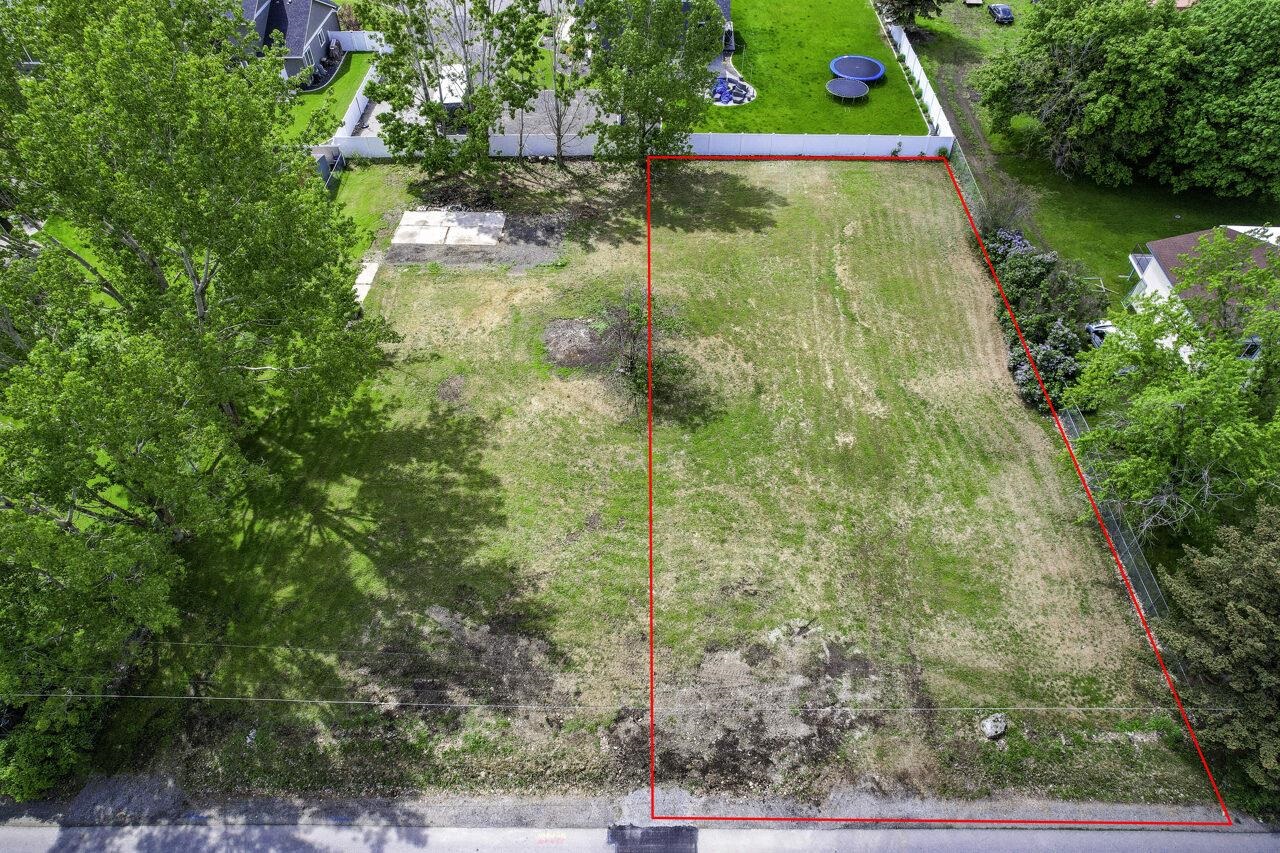 704 South Henry Road Greenacres, WA 99016 - Photo 2 of 13 Gallery Image 2