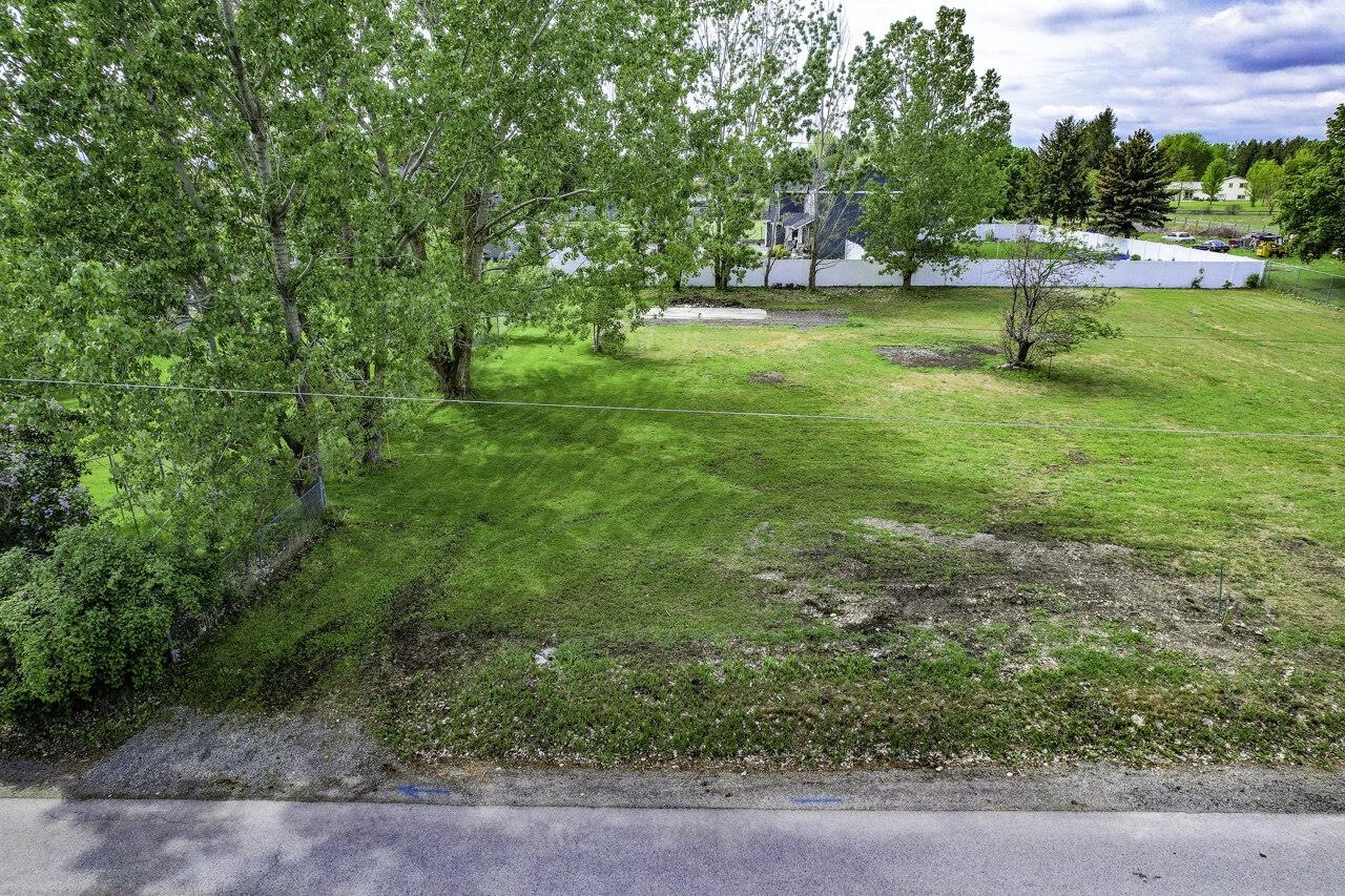 704 South Henry Road Greenacres, WA 99016 - Photo 5 of 13 Gallery Image 5