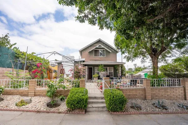 $399,000 | 467 West G Street, Colton, CA 92324