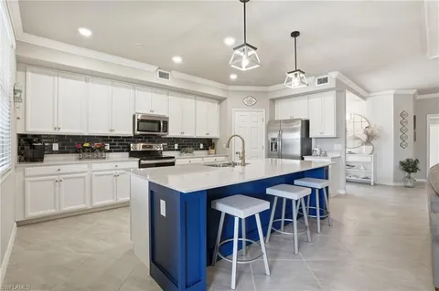 $574,900 | 17411 Cherrywood Court, Unit 7304, Bonita Springs, FL 34135
