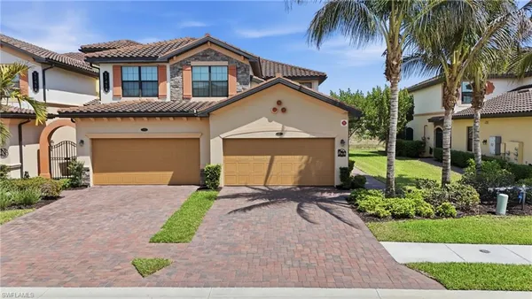 $574,900 | 17411 Cherrywood Court, Unit 7304, Bonita Springs, FL 34135