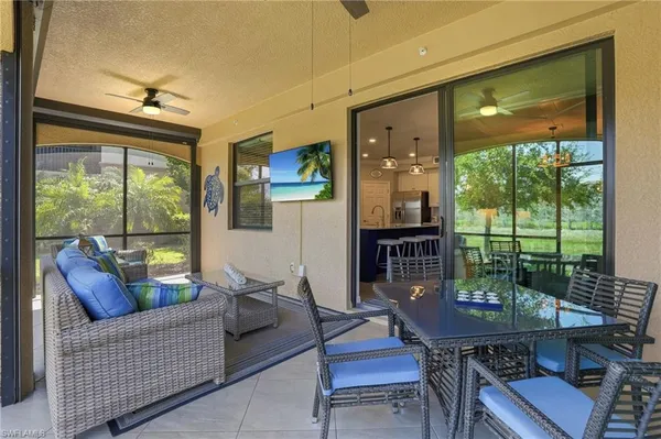 $574,900 | 17411 Cherrywood Court, Unit 7304, Bonita Springs, FL 34135