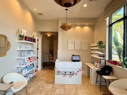 $574,900 | 17411 Cherrywood Court, Unit 7304, Bonita Springs, FL 34135