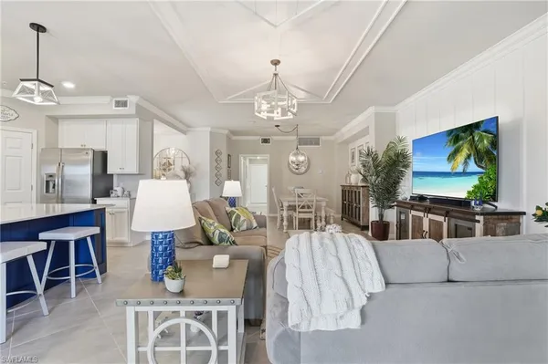 $574,900 | 17411 Cherrywood Court, Unit 7304, Bonita Springs, FL 34135