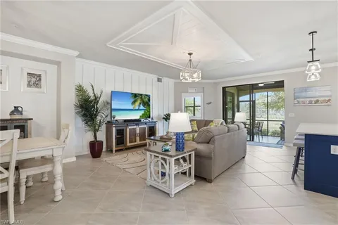 $574,900 | 17411 Cherrywood Court, Unit 7304, Bonita Springs, FL 34135