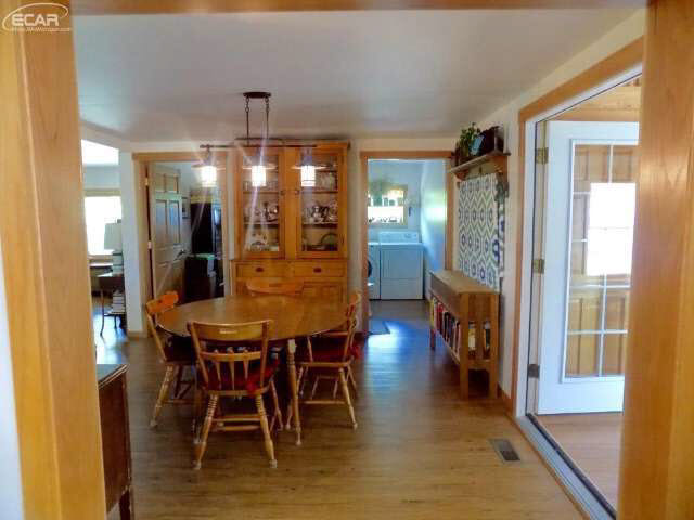6243 Reid Road Swartz Creek, MI 48473 - Photo 21 of 98 21187519-21.JPG