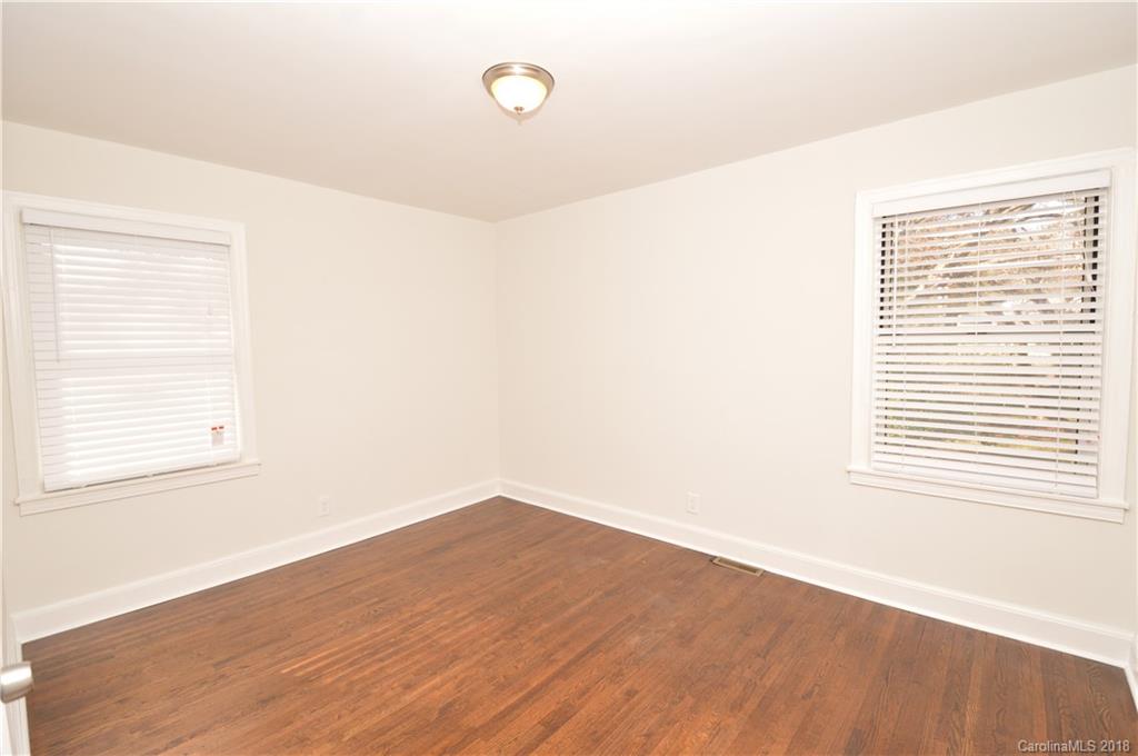 2748 Mayflower Road Charlotte, NC 28208 - Photo 12 of 18 Gallery Image 12