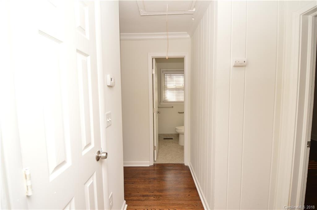 2748 Mayflower Road Charlotte, NC 28208 - Photo 14 of 18 Gallery Image 14