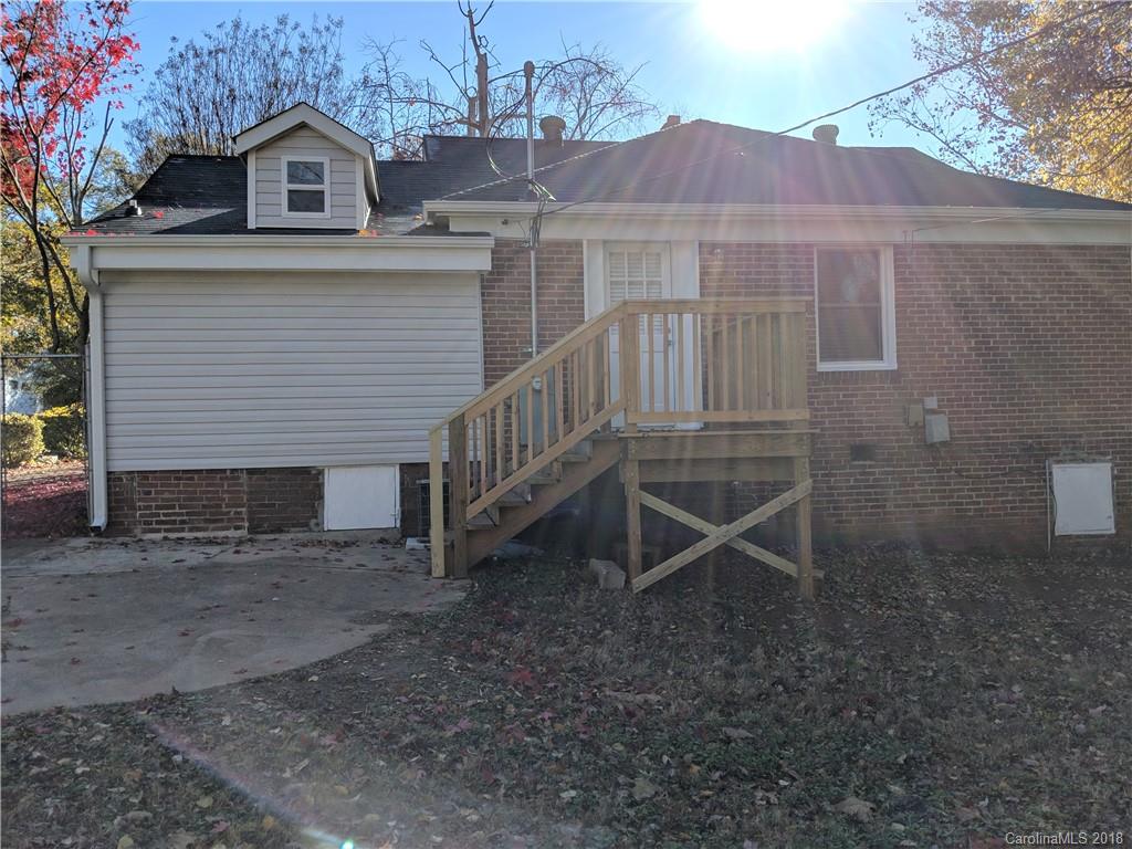 2748 Mayflower Road Charlotte, NC 28208 - Photo 17 of 18 Gallery Image 17