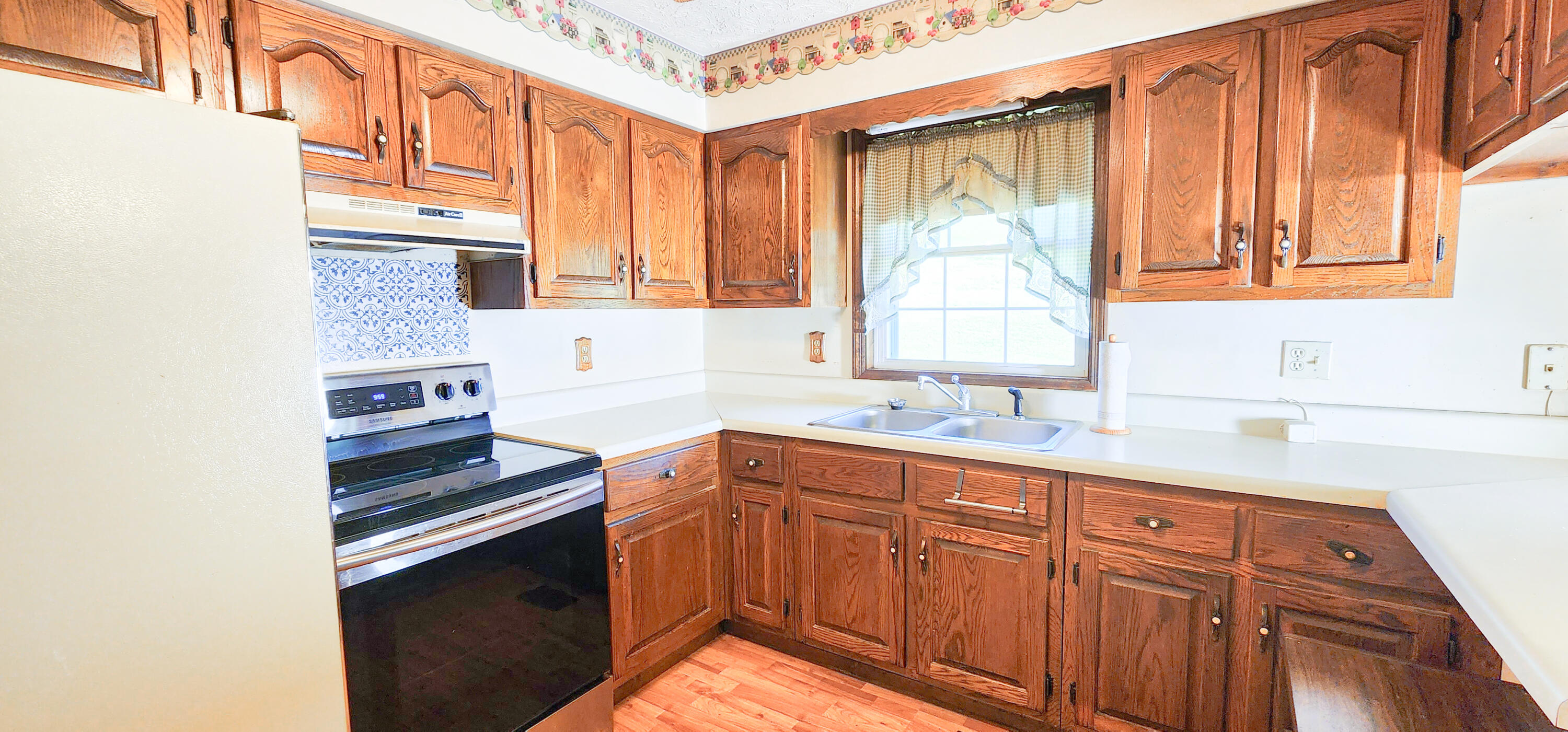 324 Willow Brook Drive Rosedale, VA 24280 - Photo 4 of 39 20230901_095827