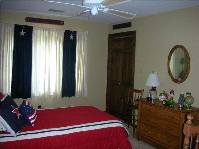 5675 Stringtown Road Evansville, IN 47711 - Photo 17 of 30 Gallery Image 17