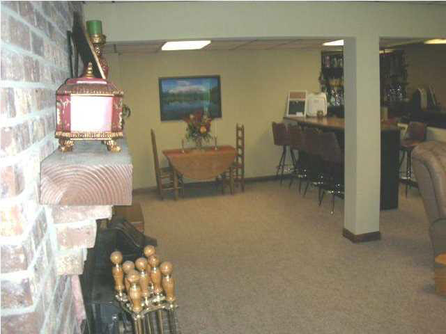 5675 Stringtown Road Evansville, IN 47711 - Photo 20 of 30 Gallery Image 20