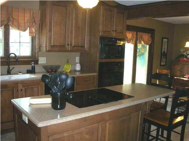 5675 Stringtown Road Evansville, IN 47711 - Photo 7 of 30 Gallery Image 7