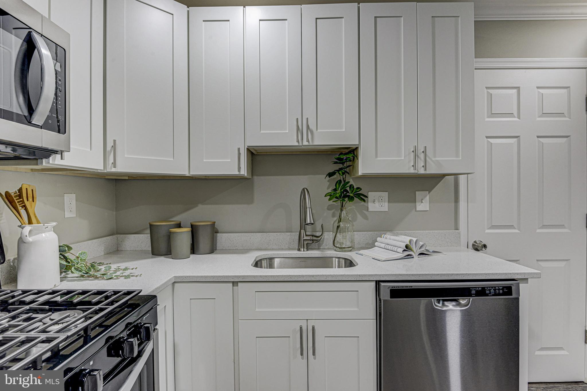 8104 Longpoint Road Baltimore, MD 21222 - Photo 15 of 36