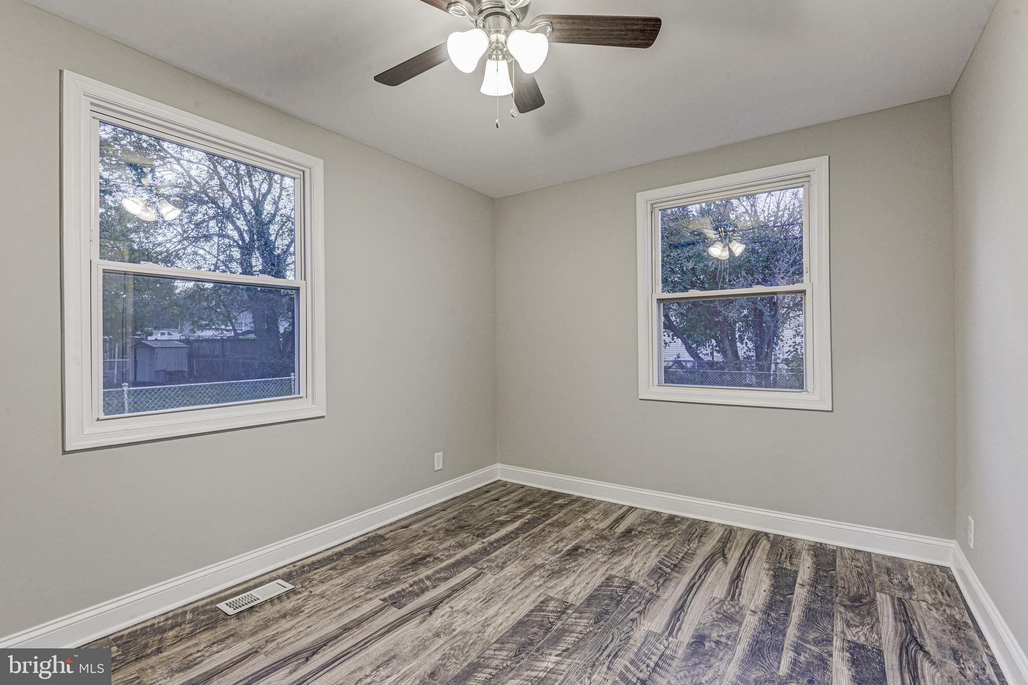 8104 Longpoint Road Baltimore, MD 21222 - Photo 20 of 36