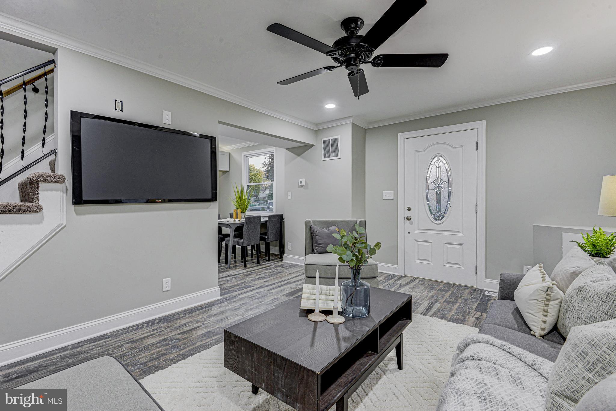 8104 Longpoint Road Baltimore, MD 21222 - Photo 4 of 36