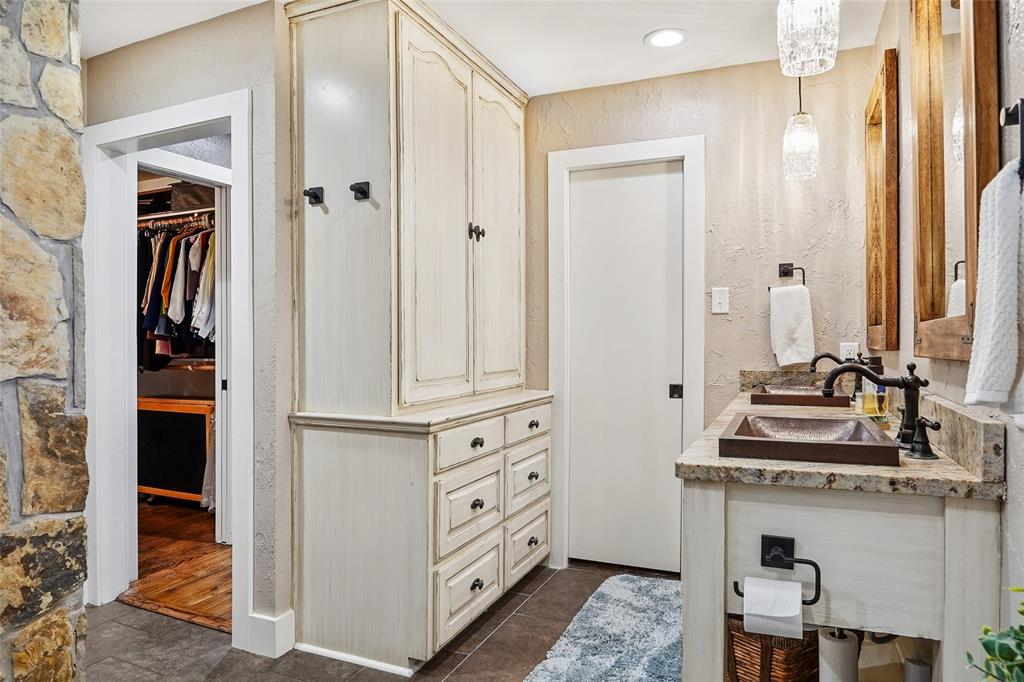 4517 Old Sherman Road Whitesboro, TX 76273 - Photo 16 of 40