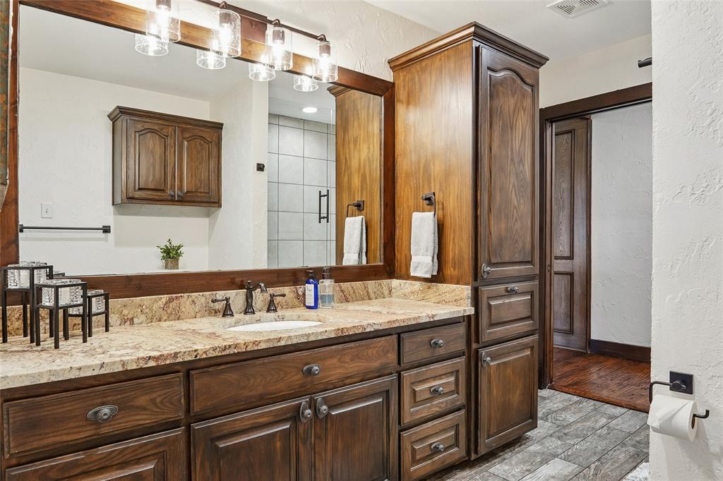 4517 Old Sherman Road Whitesboro, TX 76273 - Photo 21 of 40