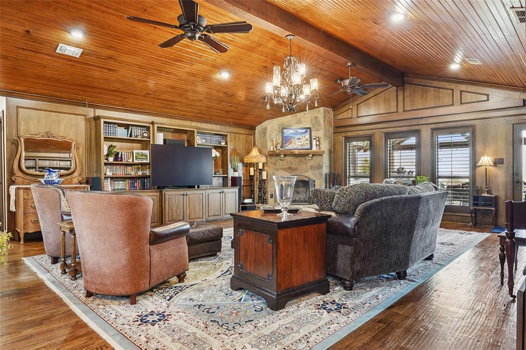 4517 Old Sherman Road Whitesboro, TX 76273 - Photo 4 of 40