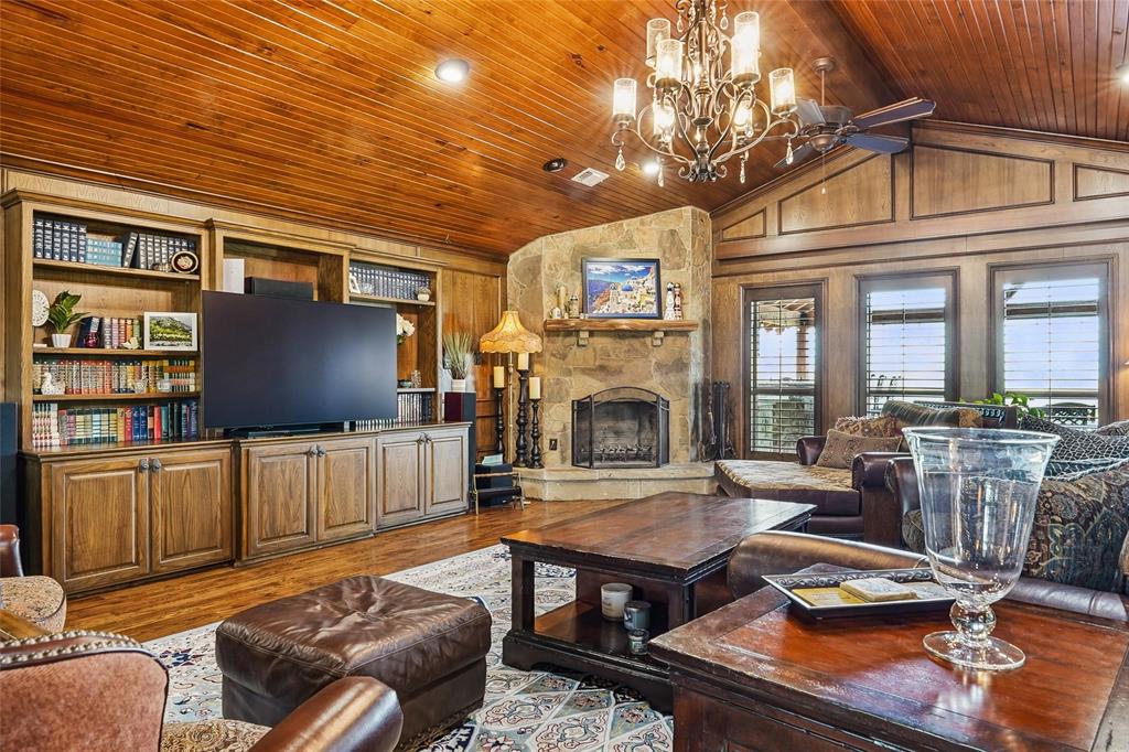 4517 Old Sherman Road Whitesboro, TX 76273 - Photo 5 of 40