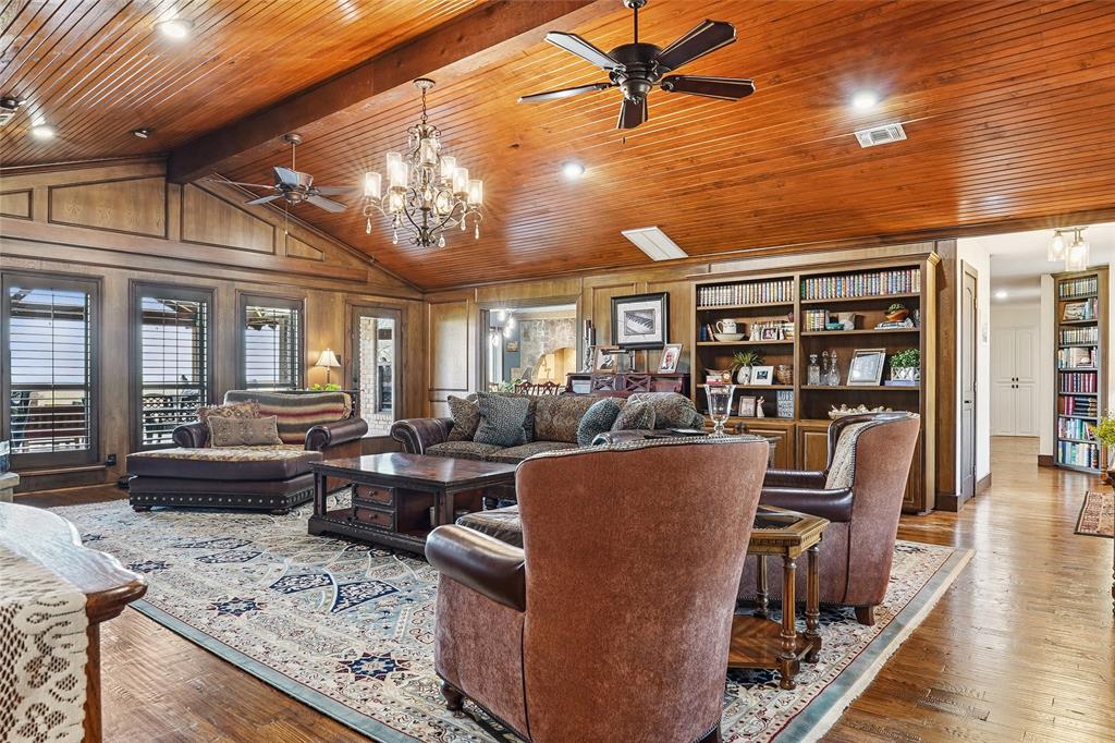 4517 Old Sherman Road Whitesboro, TX 76273 - Photo 6 of 40