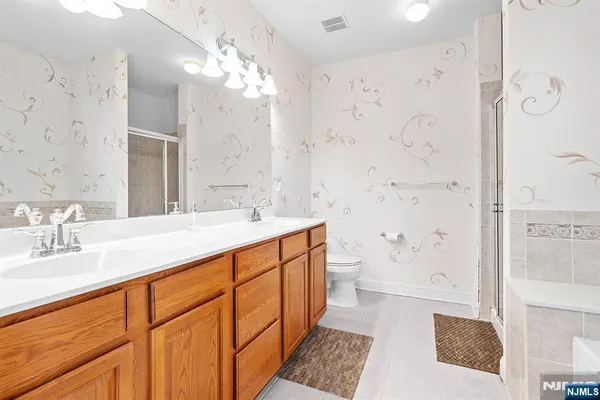$625,000 | 8 Cliff Road, Unit B3, Woodland Park, NJ 07424