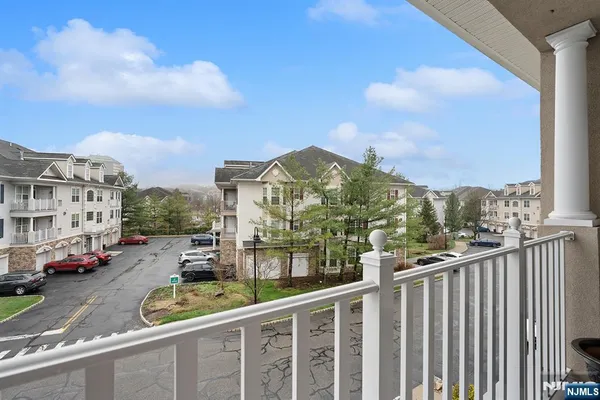 $625,000 | 8 Cliff Road, Unit B3, Woodland Park, NJ 07424