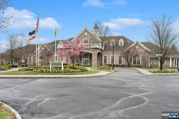 $625,000 | 8 Cliff Road, Unit B3, Woodland Park, NJ 07424