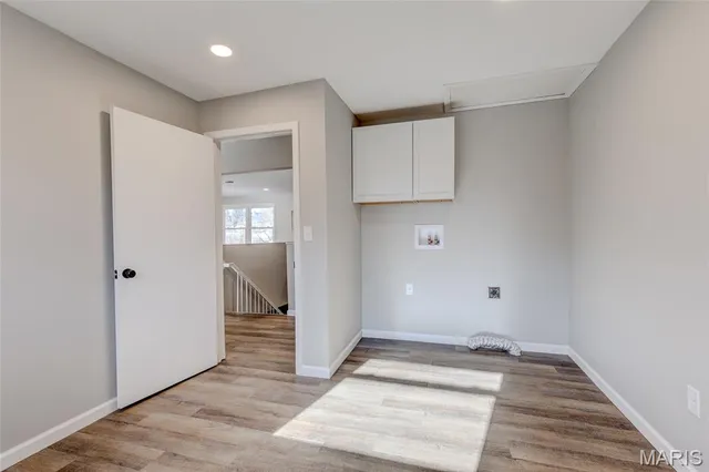 $299,900 | 425 Belleview Avenue, Alton, IL 62002