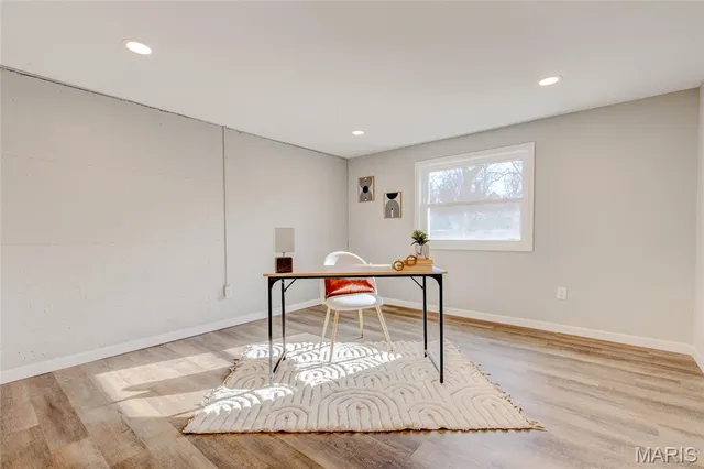 $299,900 | 425 Belleview Avenue, Alton, IL 62002