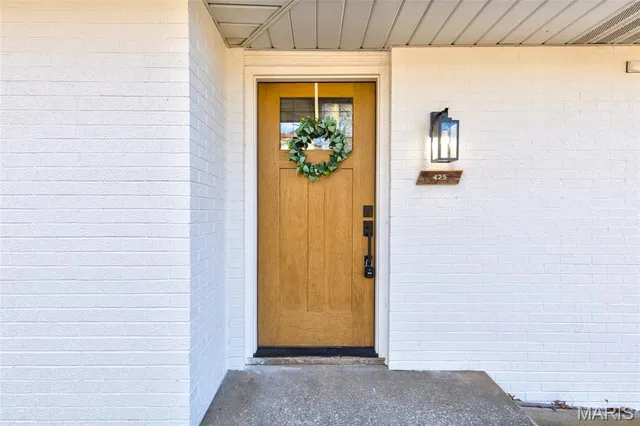 $299,900 | 425 Belleview Avenue, Alton, IL 62002