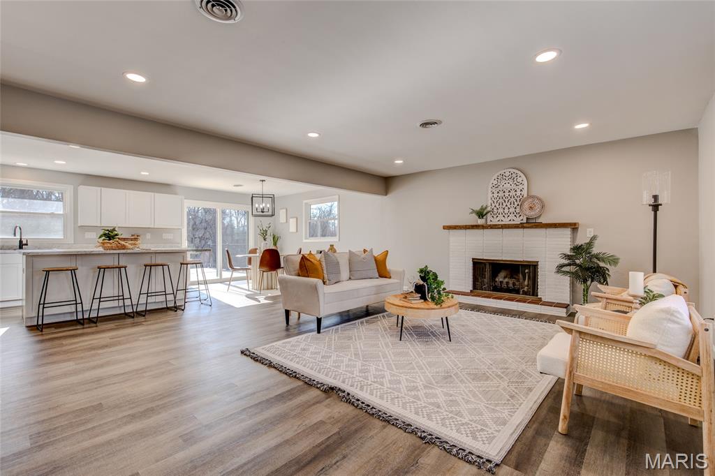 425 Belleview Avenue Alton, IL 62002 - Photo 6 of 29