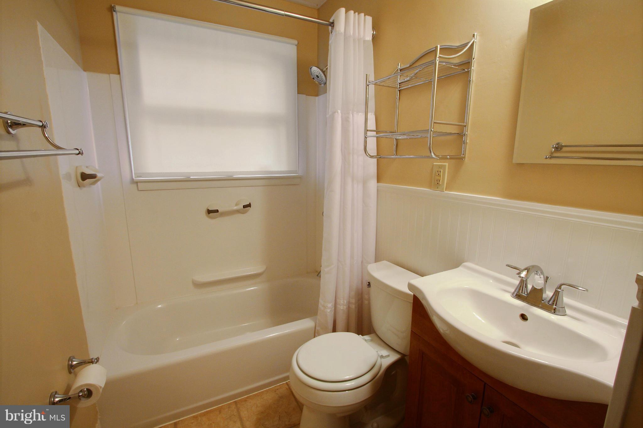 708 Templecliff Road Baltimore, MD 21208 - Photo 9 of 9 Bath