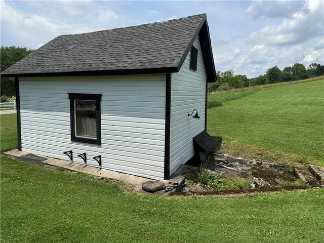 $350,000 | 1921 McIntyre Road, Shelocta, PA 15774